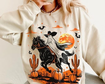 Retro Halloween Sweatshirt Halloween Party Tee Bats Tshirt Spooky Season Tshirt Vintage Halloween Sweater Trendy Ghost Sweatshirt T-Shirt