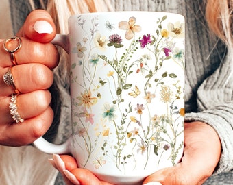 Taza de flores prensadas, taza de café Boho Wildflowers Cottagecore, taza de té botánico vintage, taza de naturaleza floral pastel, regalo para amantes del jardín de flores