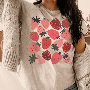 Strawberry Shirt Strawberry Clothes Strawberry Top Garden Shirt Aesthetic Clothing Cottage core Clothes Botanical Shirt Strawberry Print