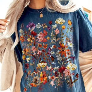 Vintage Pressed Flowers Shirt Comfort Colors Boho Cottagecore Tshirt Botanical Floral Tee Wildflowers Sweatshirt Fairycore Gift Garden Lover