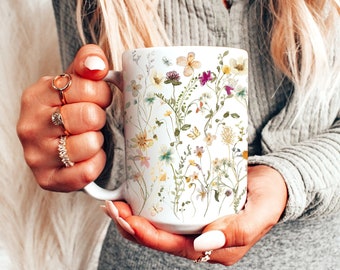 Pressed Flowers Mug, Boho Wildflowers Cottagecore Coffee Mug, Vintage Botanical Tea Cup, Pastel Floral Nature Mug, Flower Garden Lover Gift