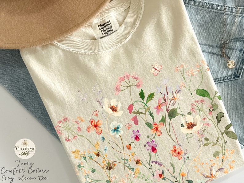 Gepresste Blumen Langarm-Shirt Komfort Farben Tshirt Wildblumen Cottagecore Botanische T-Shirt Pastell Floral Shirt Natur-Liebhaber-Garten Top Ivory