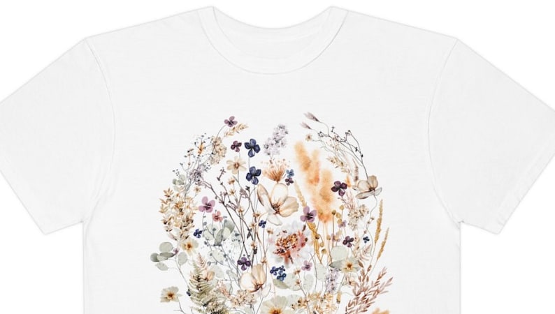 Pressed Flowers Comfort Colors Tshirt, Boho Wildflowers Cottagecore Shirt Vintage Botanical Tee Pastel Floral Nature Shirt Garden Lover Gift White