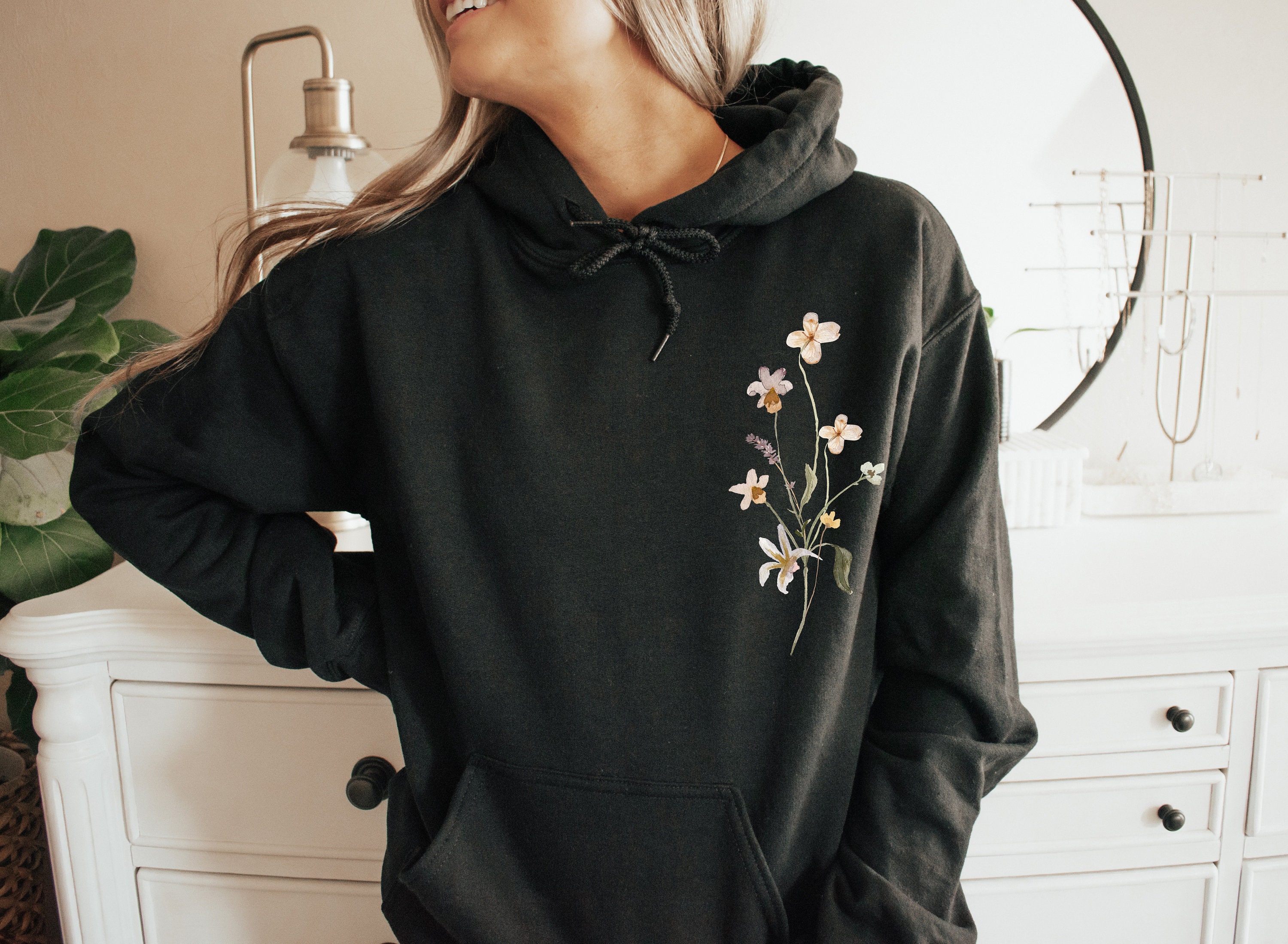 Vintage Pressed Flowers Hooded Sweatshirt, Boho Cottagecore Pastel  Botanical Floral Pullover Fairycore Oversized Wildflowers Crewneck Hoodie -  Etsy