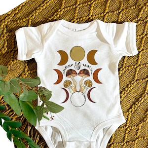 Mushroom Moon Phases Baby Bodysuit, Mystical Baby Bodysuit, Butterfly Baby Bodysuit, Retro Boho Baby Bodysuit Hippie Baby Clothes, Moon Baby