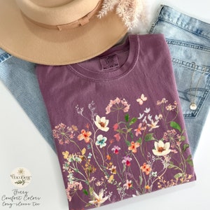 Gepresste Blumen Langarm-Shirt Komfort Farben Tshirt Wildblumen Cottagecore Botanische T-Shirt Pastell Floral Shirt Natur-Liebhaber-Garten Top Berry