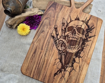 Beautiful acacia wood cutting board with handle ideal for cutting and serving, kitchen board, customizable, laser engraving