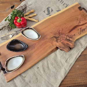 Serving tray with integrated bowls, plum wood, eating and enjoying, table decoration, time for enjoyment, sustainable eating, tray