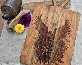 Beautiful acacia wood cutting board with handle ideal for cutting and serving, kitchen board, customizable, laser engraving