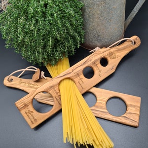 Spaghetti Measure - Kitchen Supplies - Pasta - Spaghetti - Olive Wood- Italian - Gift - Christmas - Father&#39;s Day - Mother&#39;s Day - Food-Italy