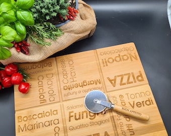 Personalized bamboo pizza board with grooves, pizza plate set including pizza cutter, gift for men and women, luxury housewarming gift