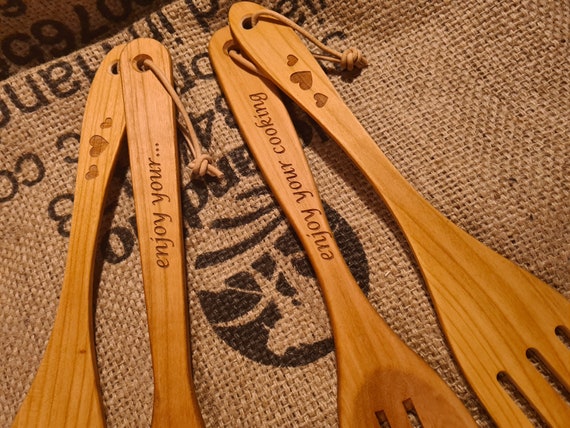 Set Di 2 Cucchiai Misura A Forma Di Ciliegia - Per Cucina, Decorativi, Facili Da Pulire