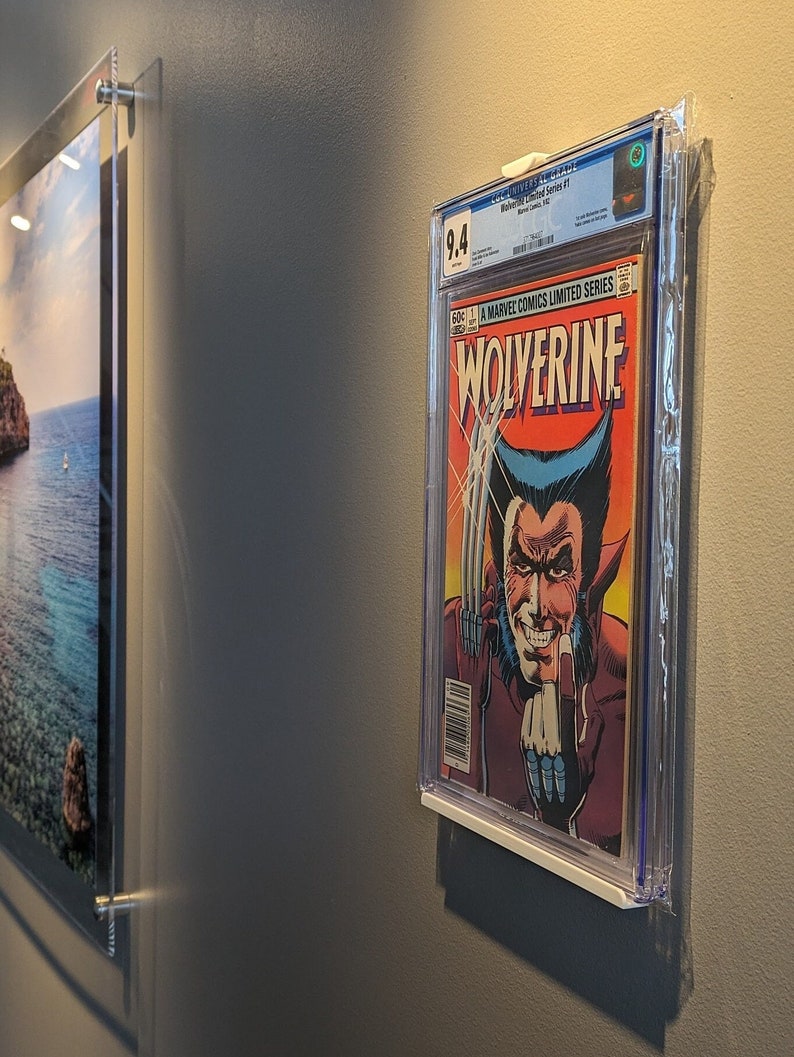 Comic Book Wall Mount Display Shelf for Graded CGC Protective Slabs