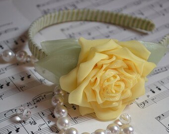 Yellow flower kanzshi headband in fabric