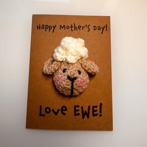 Tarjeta del Día de la Madre - Tarjeta de crochet - Kraft - Oveja - ¡Feliz Día de la Madre, oveja con amor! - Tarjeta novedosa con animales - Te amo - Gracias - Mamá, mamá