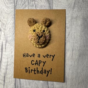 Tarjeta de cumpleaños - Tarjeta de crochet - Kraft - Capibara - ¡Que tengas un cumpleaños muy CAPY! - Niños Niñas Niños Amigos Suyos Ellas - Animal divertido y novedoso