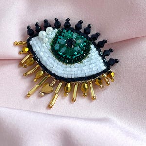 Talisman Fortune, Evil eye brooch, beaded brooch, dark academia jewelry, Evil Eye Pin, Symbolic Amulet for Warding Off Negativity, crystal