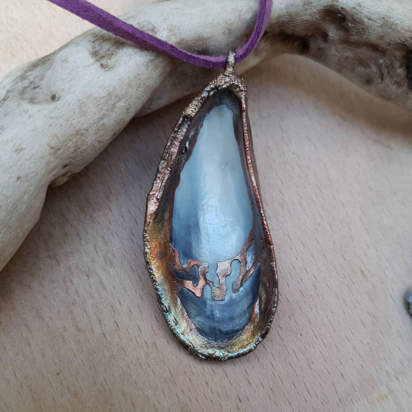 Mussel shell deals necklace
