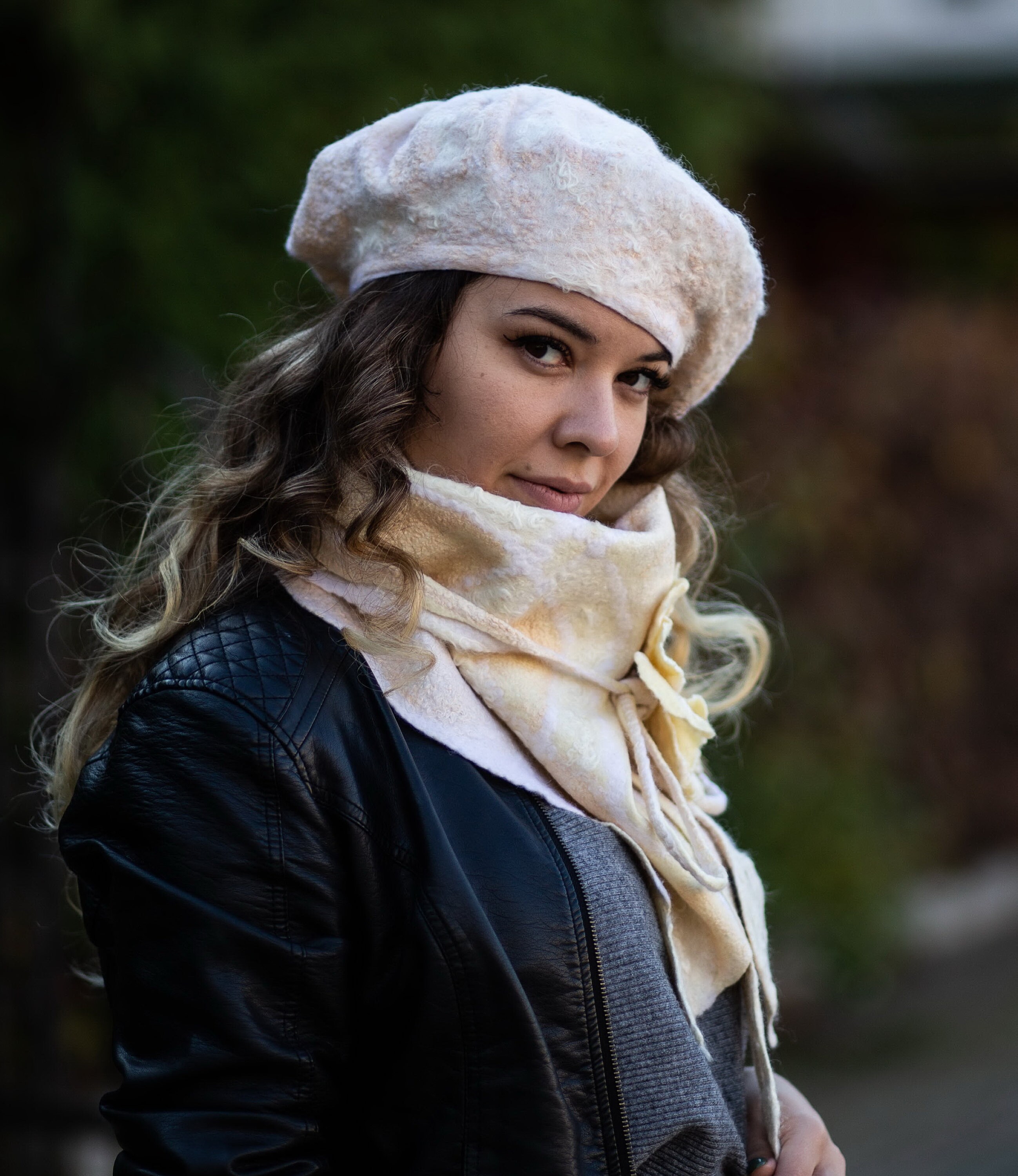 Winter Hat and scarf set woman: merino wool beret nuno | Etsy