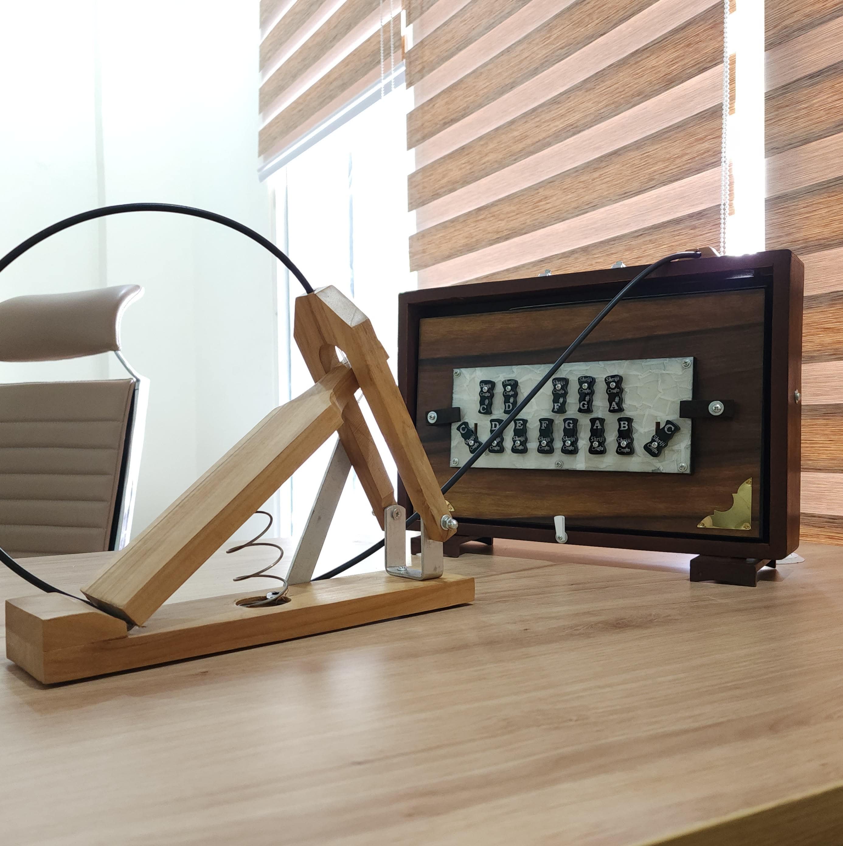 プロフェッショナルインドシュルティボックス - デュアル440Hzと432Hz 