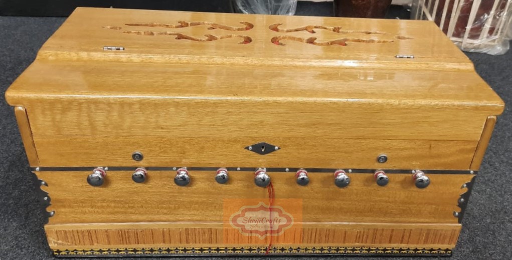 Shriji Harmonium 3.5 Octave with Extra height Octave 9 Stopper Coupler and Gig Bag Bass Male Reed Tuned 440Hz and 432Hz (Natural Color)