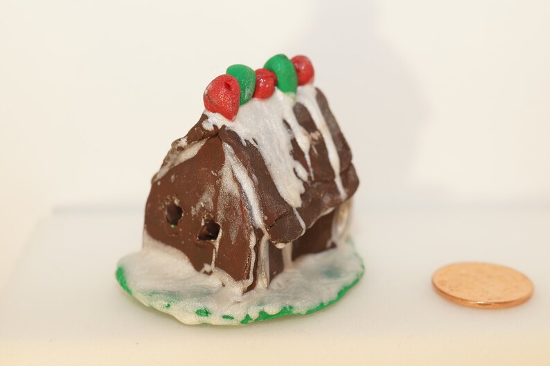 Tiny Winter Gingerbread House Polymer Sculpey image 4