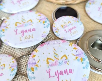 Badge magnet mirror keychain birthday personalized baptism / Child girl boy / Gift guests customizable goodies