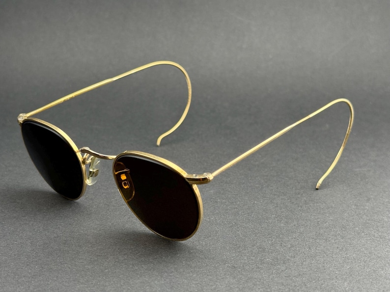 Elvis King Of Rock Zubehör-Set – Sonnenbrille Mit Schwarzen Gläsern & Koteletten, 1960er Stil, 3-teilig