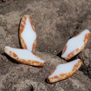 Perle di diamante di vetro boho ceco bianco/marrone/2.5x1cm-2ps