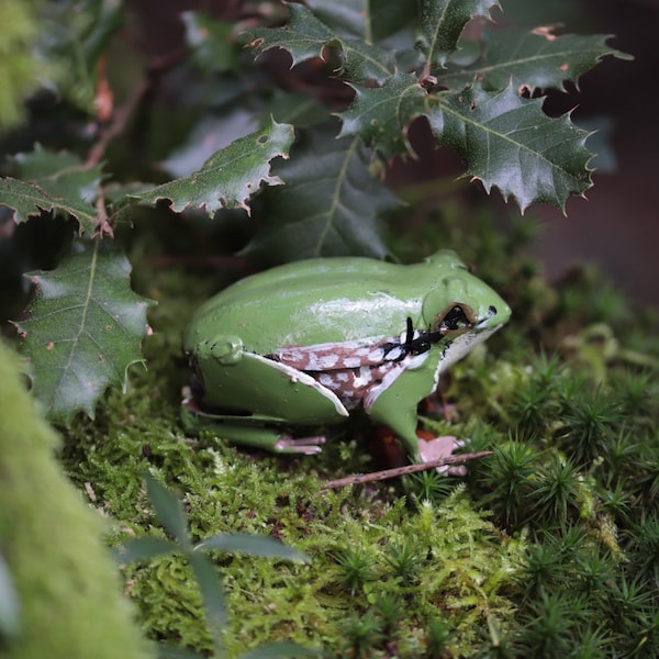 Grenouille en métal recyclé peint/objet déco de jardin/déco intérieur/artisanal