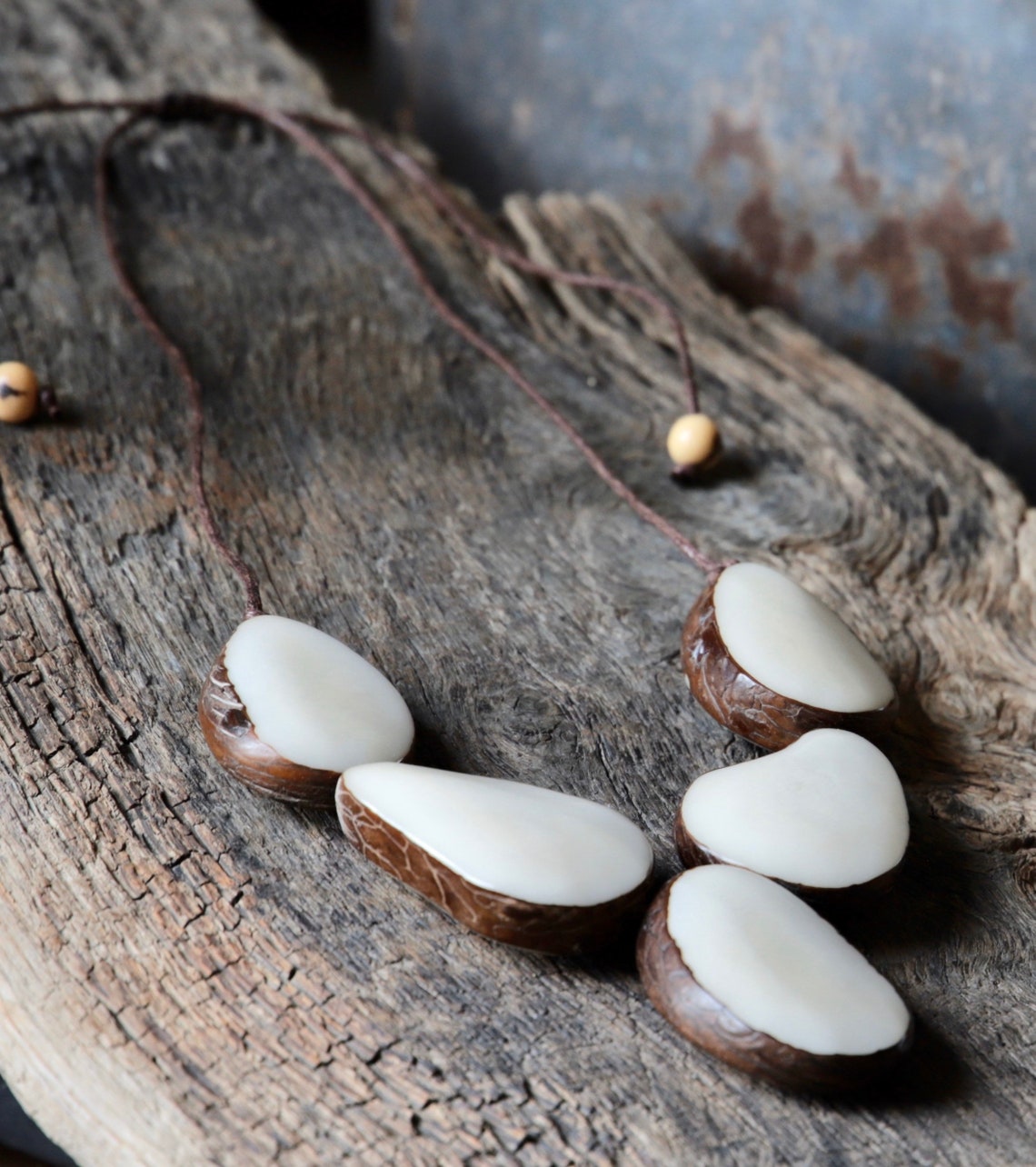 Natural-coloured vegetable ivory necklace on sliding | Etsy
