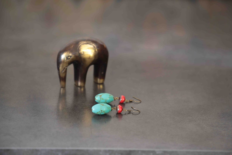 Howlite turquoise stone earringsCzech glass with redlaiton without nickel