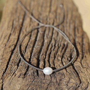 Pulsera deslizante de perlas de agua dulce trenzadas imagen 9
