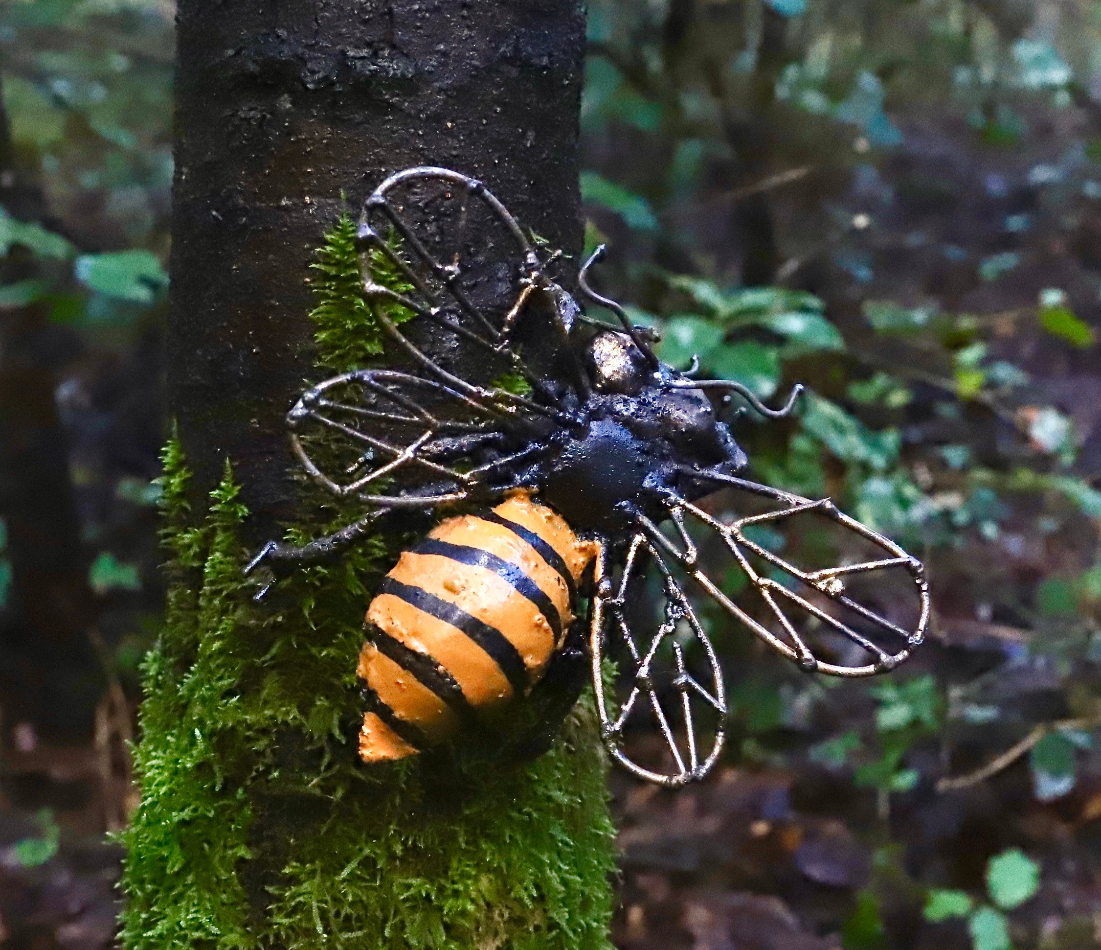 Abeille Métal Recyclé Peinte à La Main/Objet Déco Jardin/Déco Intérieur