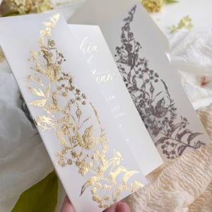 Bloemen goudfoliedruk op perkament jasje voor 5 x 7 kaarten, huwelijksuitnodiging, verjaardag, jubileum, DIY-uitnodiging