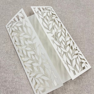Ivory Arch Torbogen-Gatefold mit aufwendigen Laser geschnittenen Blättern - NUR elegante Hochzeitseinladungen, Geburtstagseinladungen, Torfalten-Cover