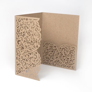 Eco Color Laser Cut Lace Covers Alleen geschikt voor 4 inserts (Hoofd-, Dag-, RSVP, Wensen) Verjaardag Trouwkaarten Uitnodigingen DIY Kit + Envelop