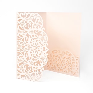 Perzik Laser Cut Covers Alleen geschikt voor 4 inserts (Main, Day, RSVP, Wishes) Verjaardag Trouwkaarten Uitnodigingen DIY Kit + Envelop