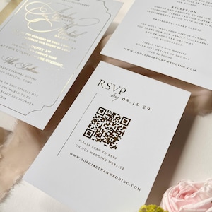 Invitaciones impresas con lámina dorada de 5x7 pulgadas con confirmación de asistencia y detalles - Papelería de boda de lujo con detalles metalizados, inserto de invitación personalizado imagen 10