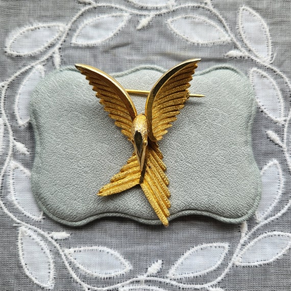 Brooch - Sphinx Gold Abstract Bird Brooch - image 1