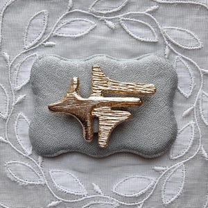 Brooch - Gold Abstract Contrast Texture Brooch