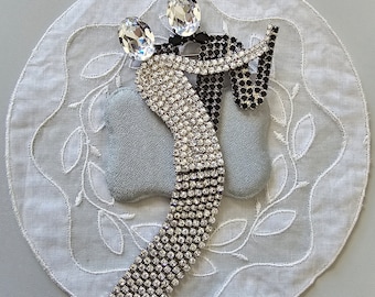 Vintage Butler & Wilson Dancing Couple Brooch: Art Deco Flapper