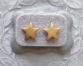 Posts - Gold Star Stud Earrings