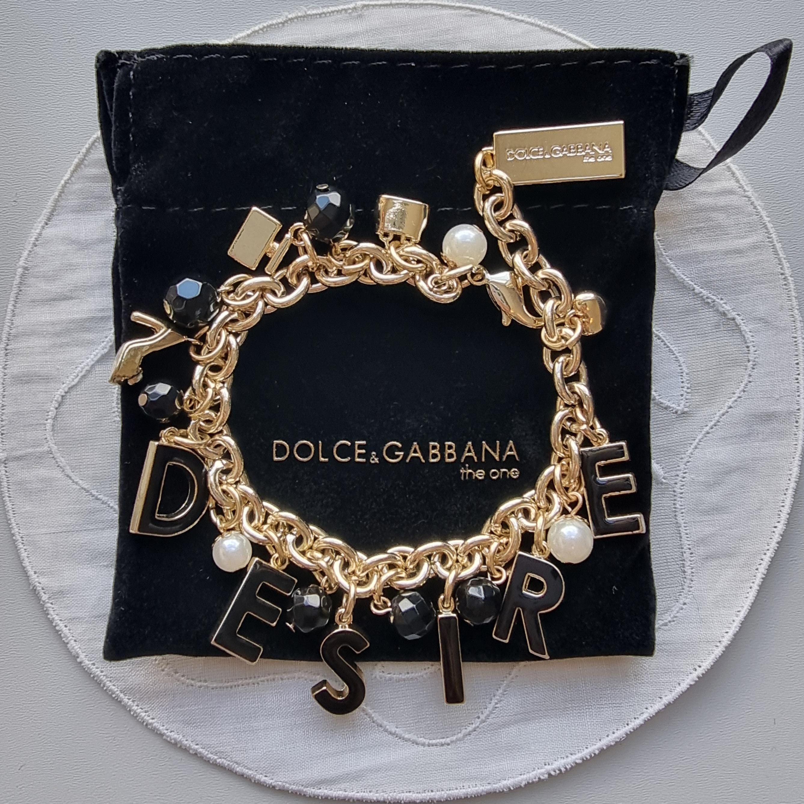 アクセサリー Dolce&Gabbana Desire Bracelet Rank A DOLCE AND GABBANA CHARM BRACELET WITH CHARMS GOLD TONE