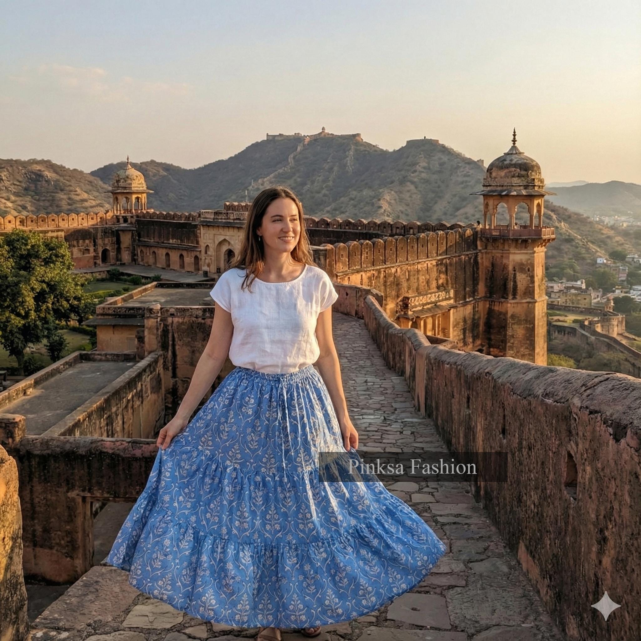 ボヘミアンブルーフローラルティアードコットンマキシスカート、インド