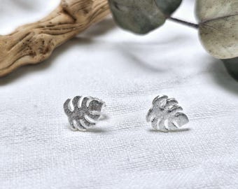 Monstera Blatt Ohrringe, gebrstete Silber Ohrstecker, 925er Silber, Monstera  Schmuck, Geschenk, Blumen, Blatt Schmuck, Boho, minimalistisch - Etsy.de