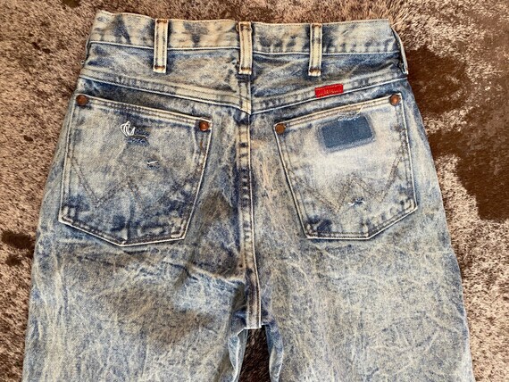 26” vintage Acid wash cropped jeans