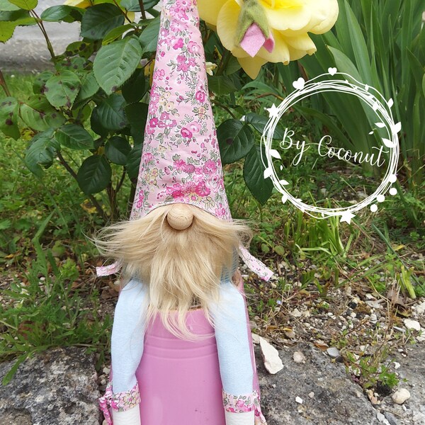 Gnome Liberty rose décoration fait main