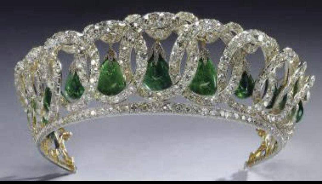 Wedding tiara, Bridal tiara Sterling Silver Handmade Tiaras/Crown American Diamond and Emerald Crown/Tiara Zircon Tiaras