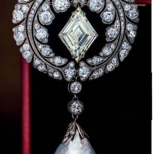 Royal American Diamond And and Pearl Silver Brooch/ Stylish brooch /Royal look Zircon and pearl Brooch
